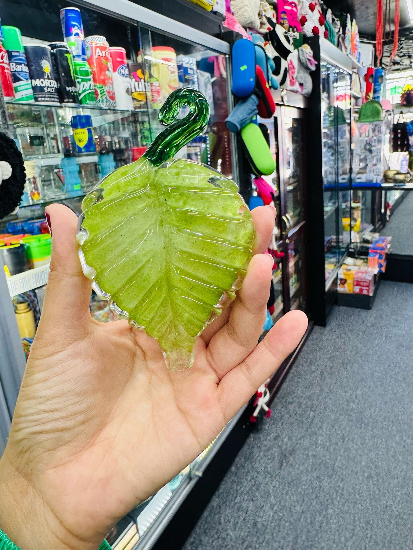 Green leaf handpipe