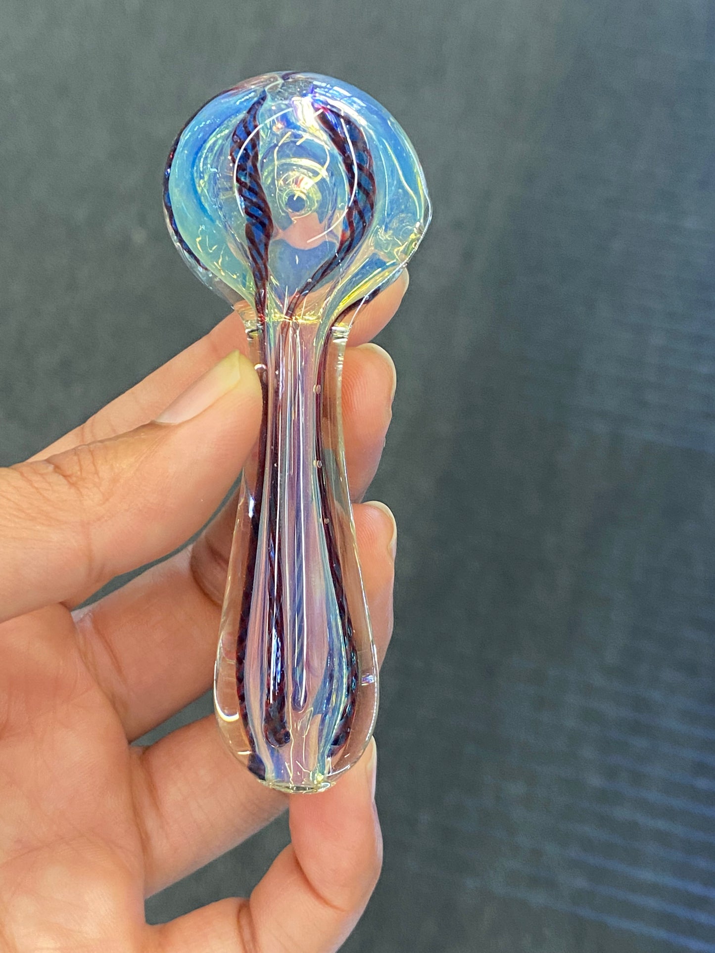 Hand glass weed pipe - DayDreamz Smoke Shop