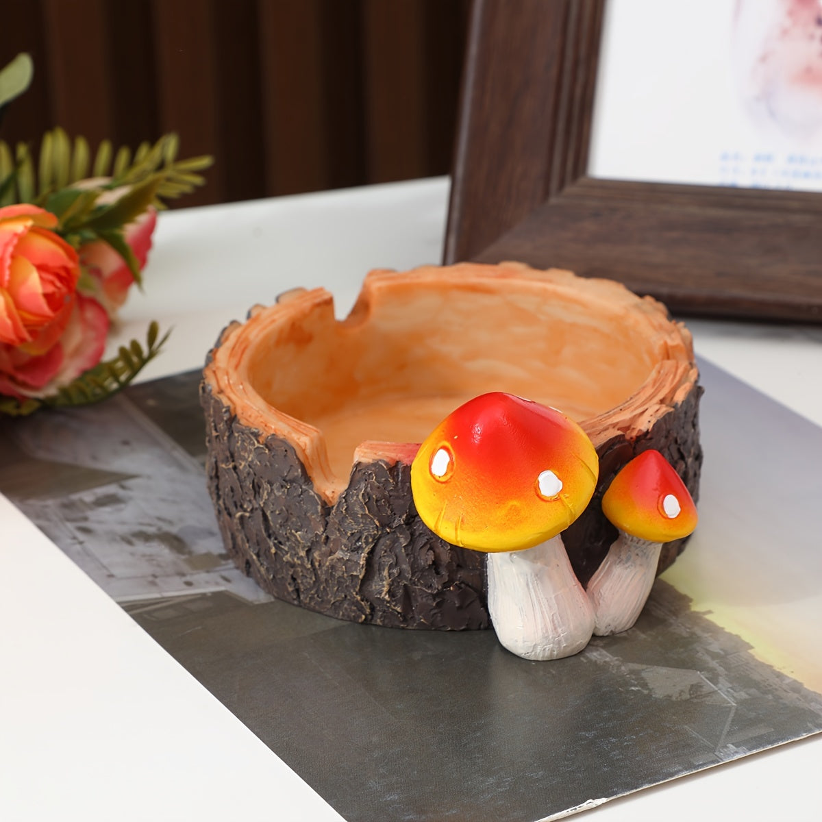 1pc Resin Mushroom Ashtray - Creative Round Decorative Gift for Home & Office