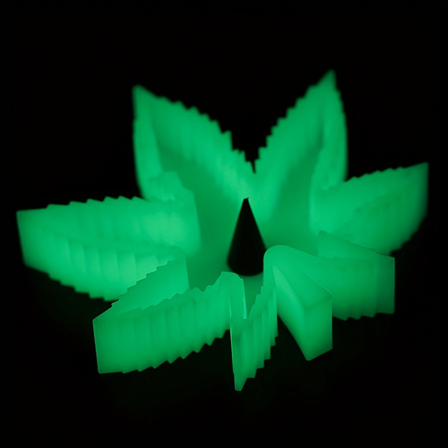 1pc Maple Leaf Shaped Luminous Ashtray - High-Temperature Resistant & Anti-Fall Household Decorative Ashtray for Home, Hotel, Bar, Office - Unique Fancy Gift for Men & Women, Perfect for Christmas & Halloween Celebrations