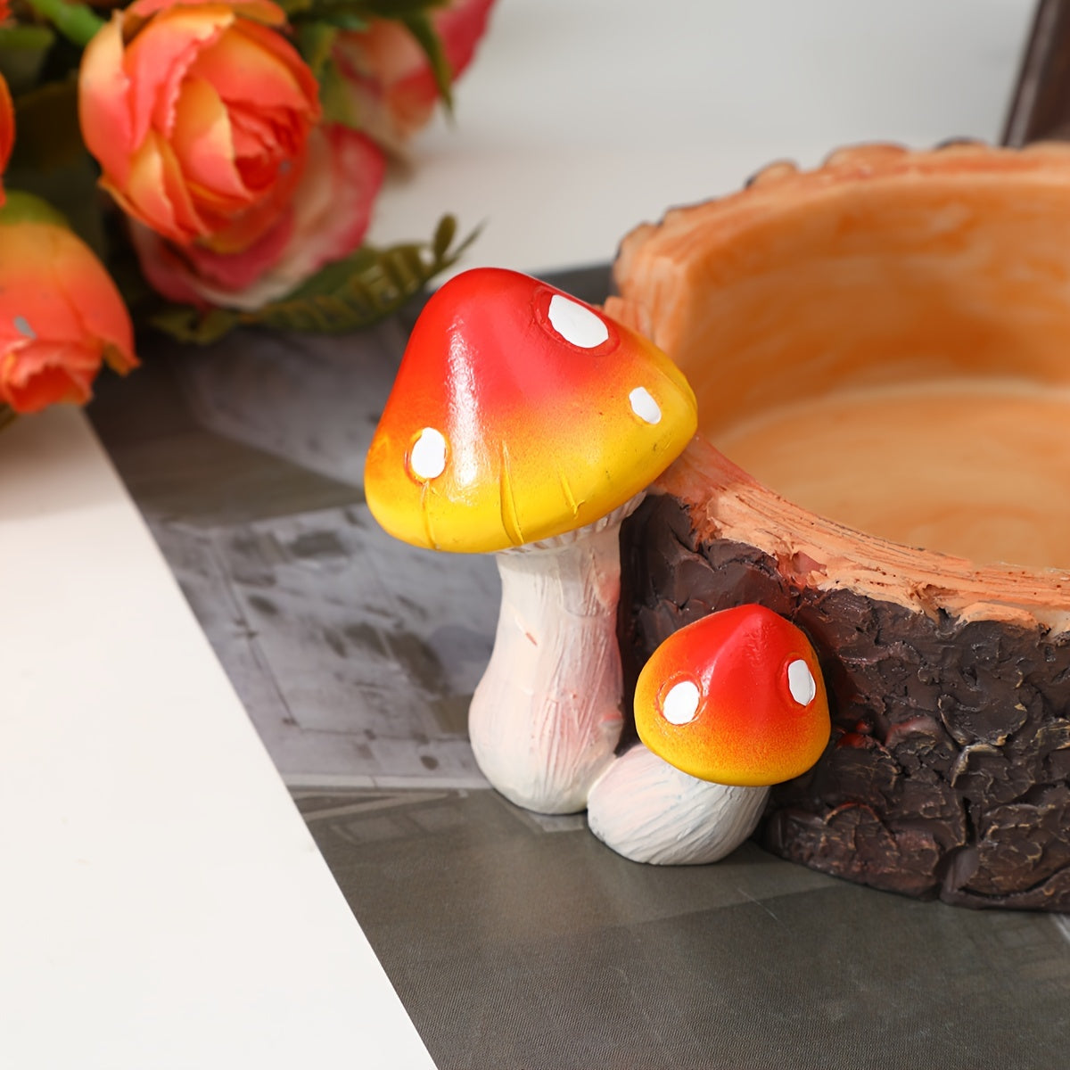 1pc Resin Mushroom Ashtray - Creative Round Decorative Gift for Home & Office