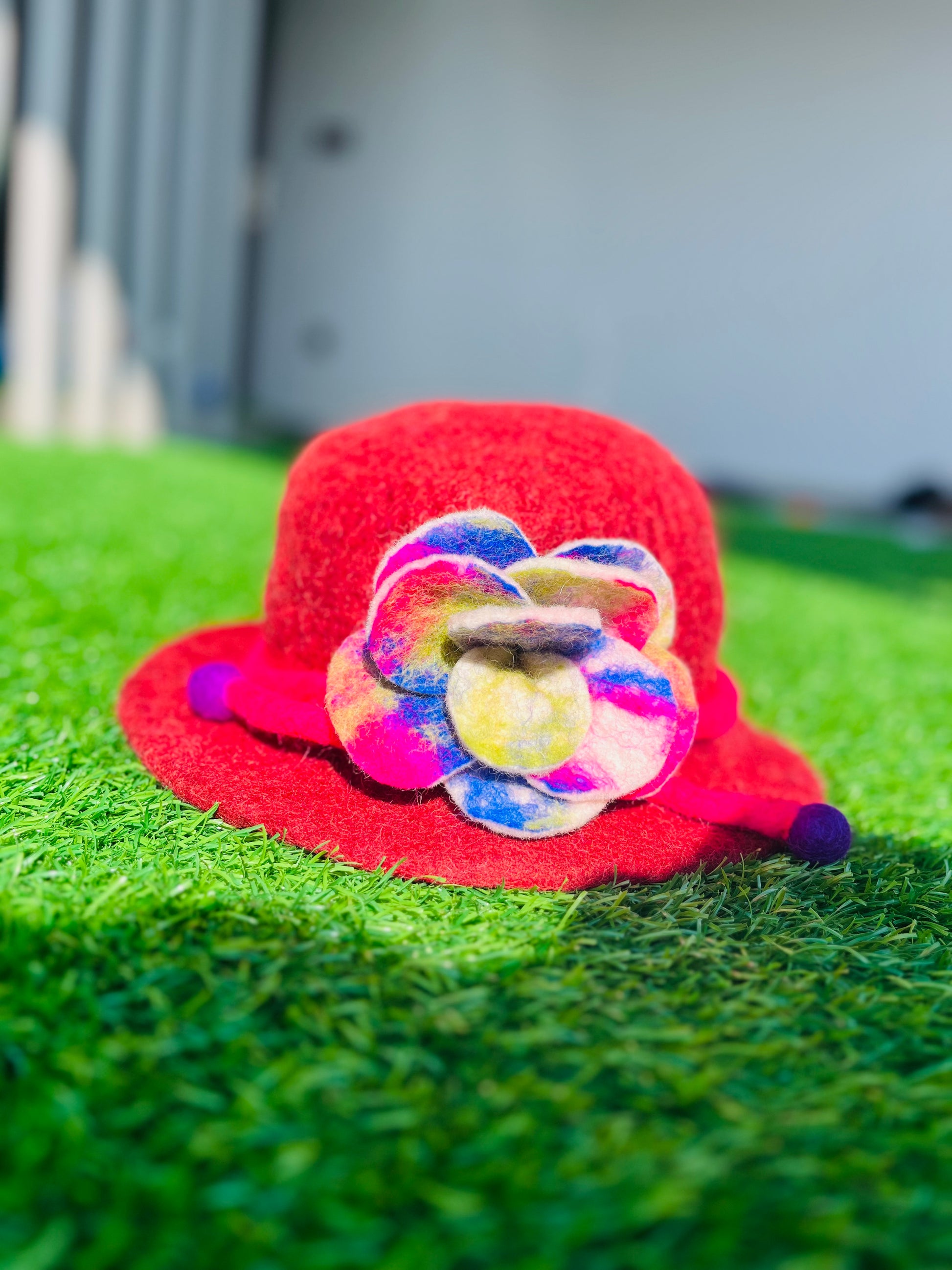 Flowery Hat - DayDreamz Smoke Shop