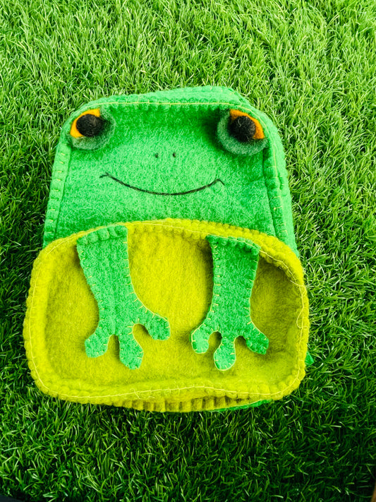 Handmade green frog bagpack