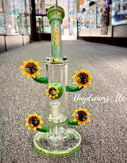 12” Perching Sunflower Bee Water Pipe – 14mm