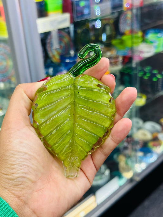 Green leaf handpipe