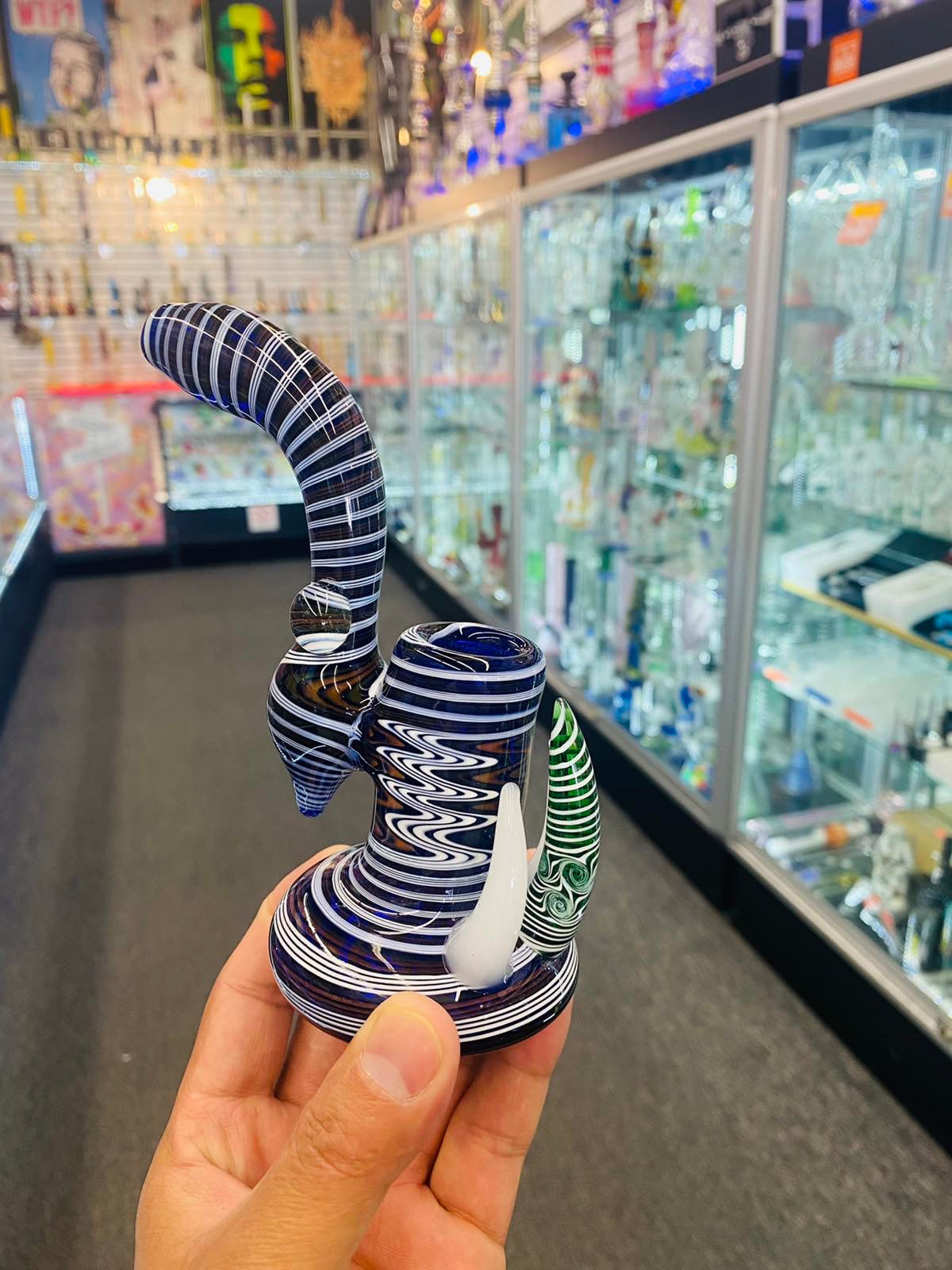 Wig wag standing sherlock hand pipe bubbler - DayDreamz Smoke Shop